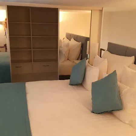 Vanna - 1st Row To The Sea Apartman